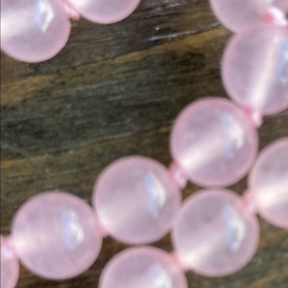 KNOT PINK JADE BUBBLE SHORT NECKLACE - Picture 3 of 7